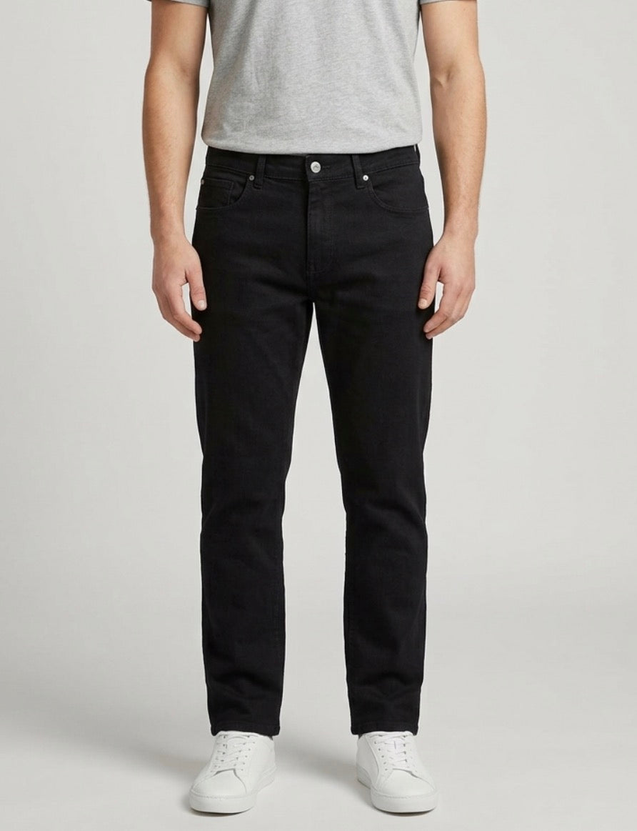 Slim-Fit Jeans (Black)
